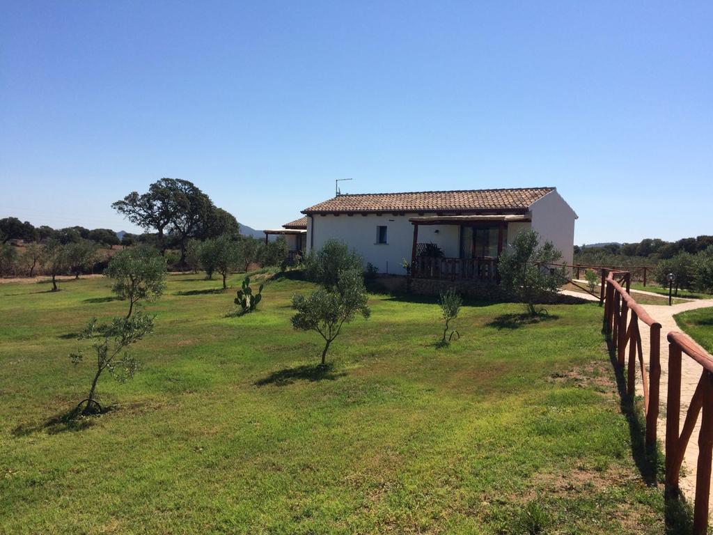 Agriturismo Mieleamaro Villa Olbia Eksteriør billede